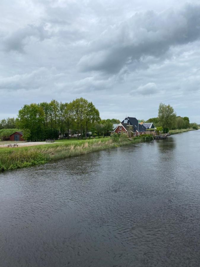 Blokhut De Westereen De Falom Exterior photo